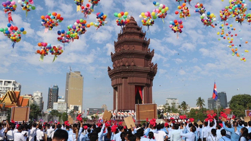 Campuchia kỷ niệm hoành tráng Quốc khánh thứ 67 giữa đại dịch Covid-19